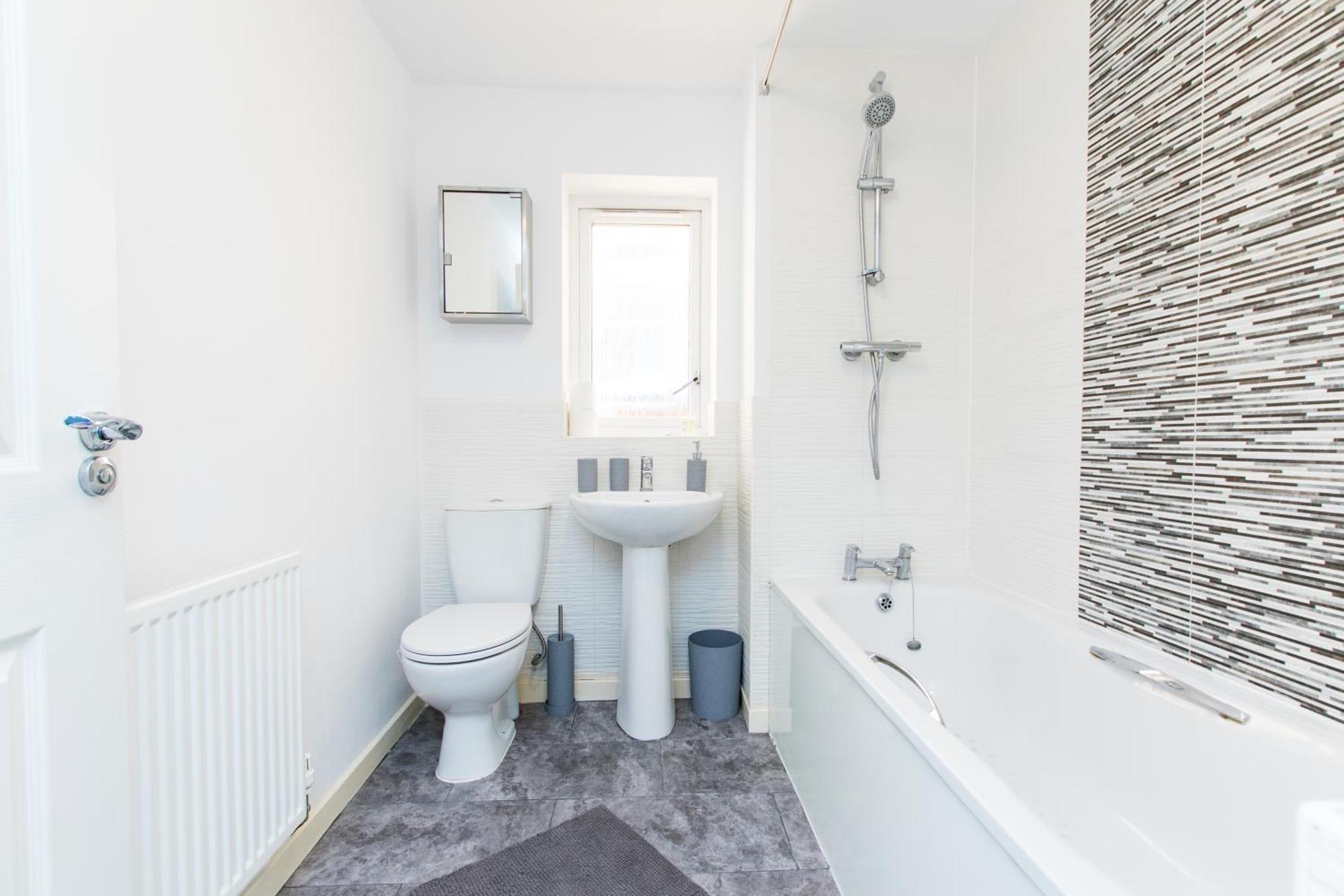 Free Parking 3 Bedroom House In Nottingham Eksteriør billede